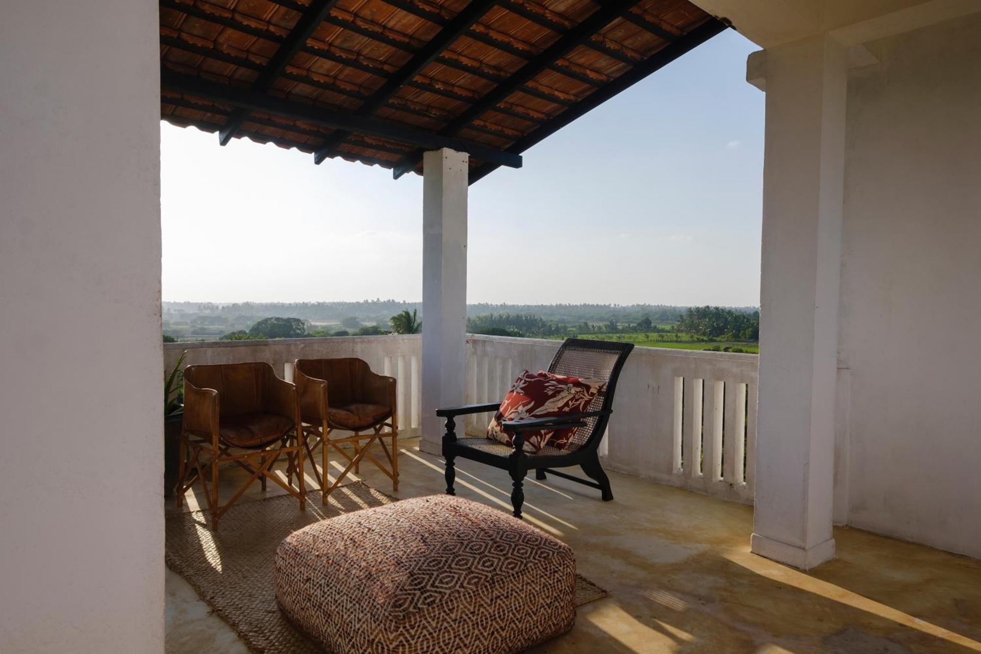 Bed and Breakfast Treasure Rock Kirinda  Exterior foto